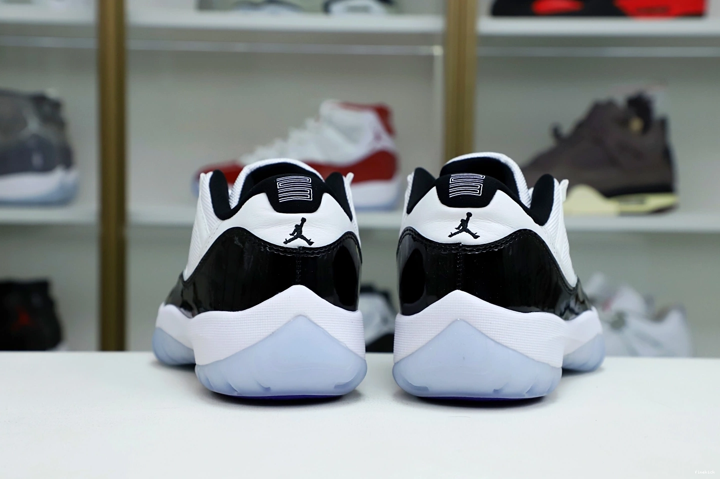 AIR JORDAN 11 LOW RETRO CONCORD 0721